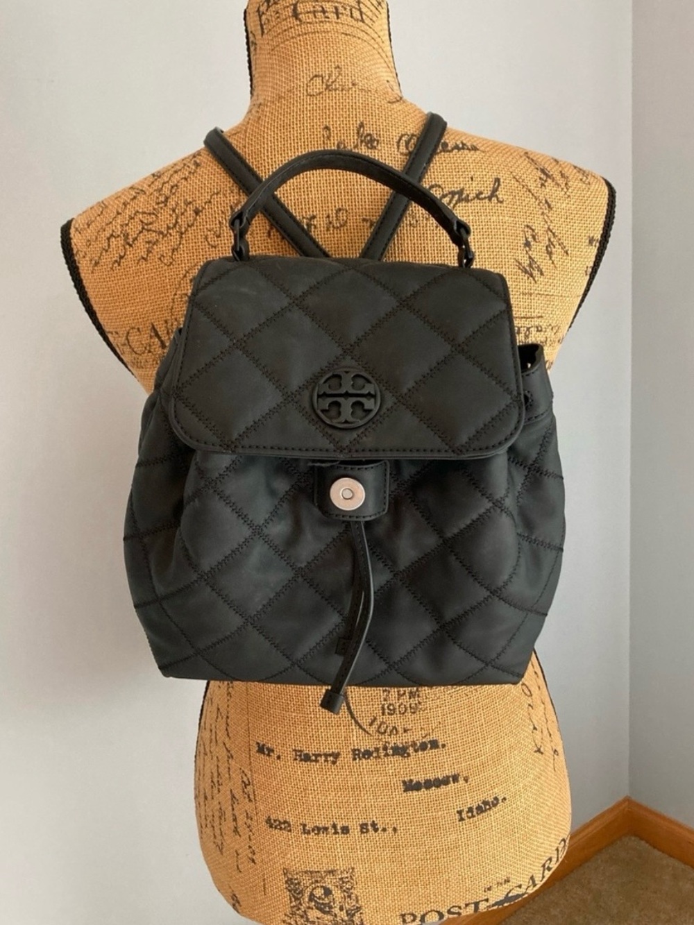 Tory Burch Quilted Black Backpack - Sleek Everyday Bag - Picture 7 of 7